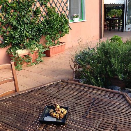Agriturismo "La Rosa Canina" Bed & Breakfast Lerici Bagian luar foto