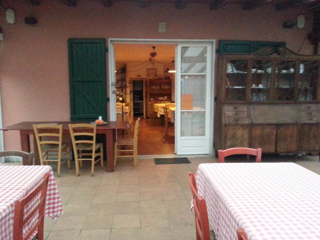 Agriturismo "La Rosa Canina" Bed & Breakfast Lerici Bagian luar foto