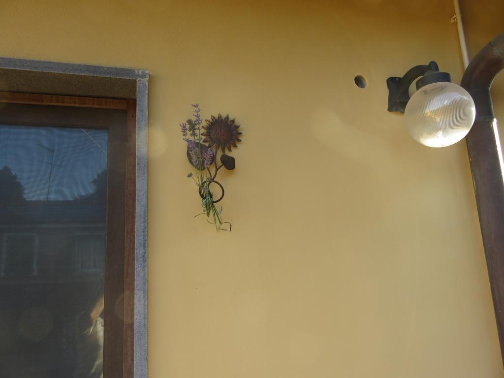 Agriturismo "La Rosa Canina" Bed & Breakfast Lerici Bagian luar foto
